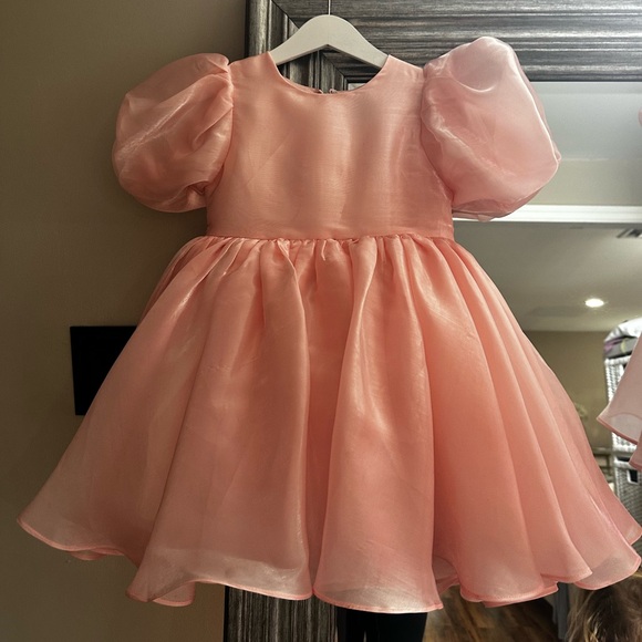 Girls Halina Mini Dress In Powder size 5
Style # 1173DBG - Picture 4 of 4